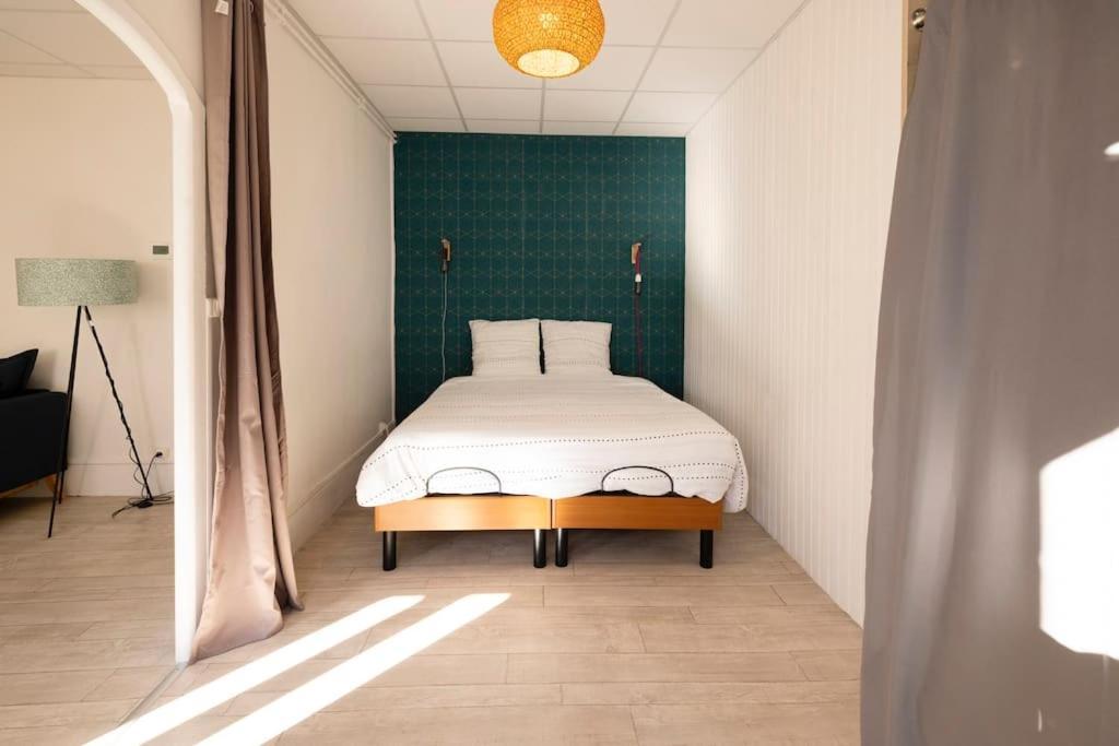 Montluçon Le Cosy C - T2 Tout Equipe - Centre-Ville Gare מראה חיצוני תמונה